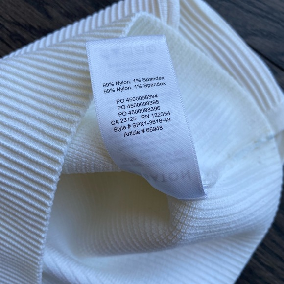 SOLD - Aritzia babaton - white sweetheart tube top - Picture 5 of 5